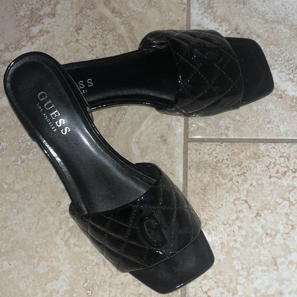 GUESS SANDALS BEAUTIFUL